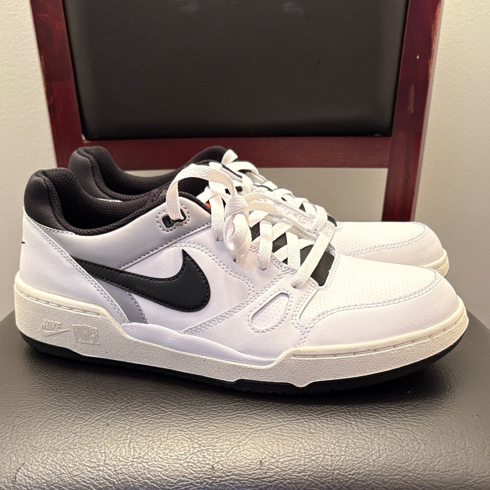 New Nike Men's Full Force Low Classic‎ White and Black Sneakers Size 9 1/2